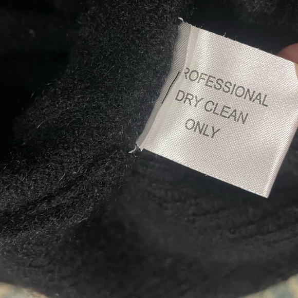 Cullen Cashmere Black Asymmetrical Bottom‎ Pullover Cashmere Sweater Size M - Picture 6 of 16